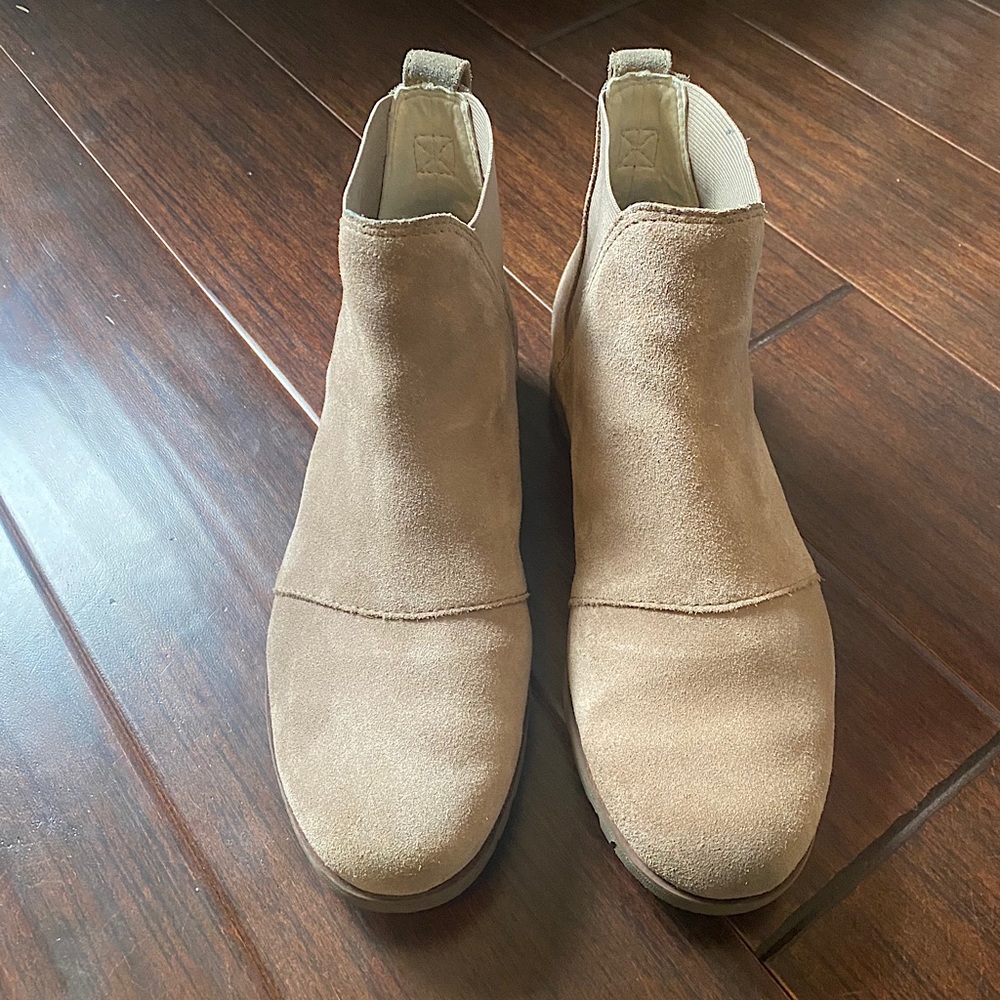 Sorel Harlow Chelsea Boots